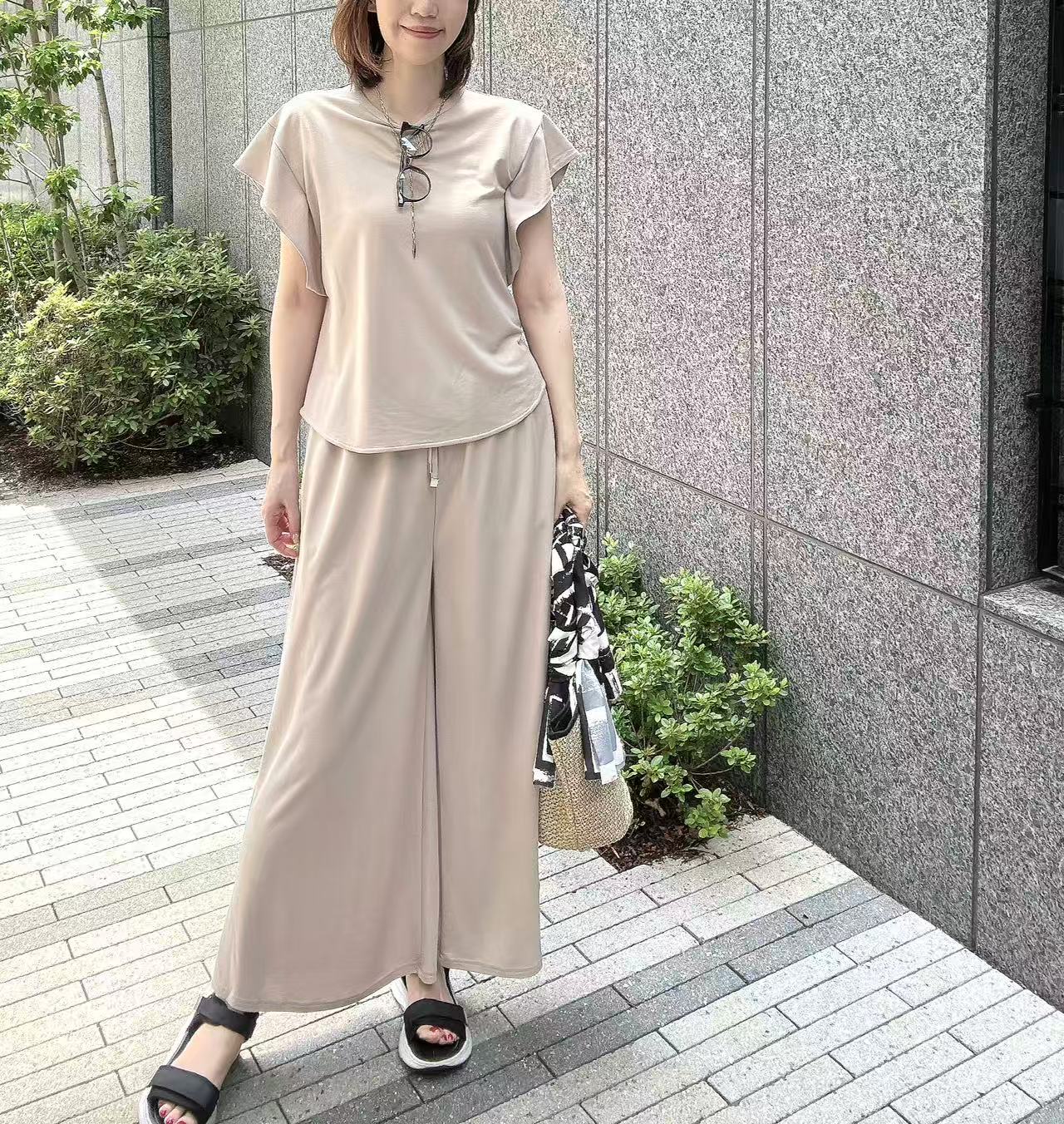 接触冷感ワイドパンツ