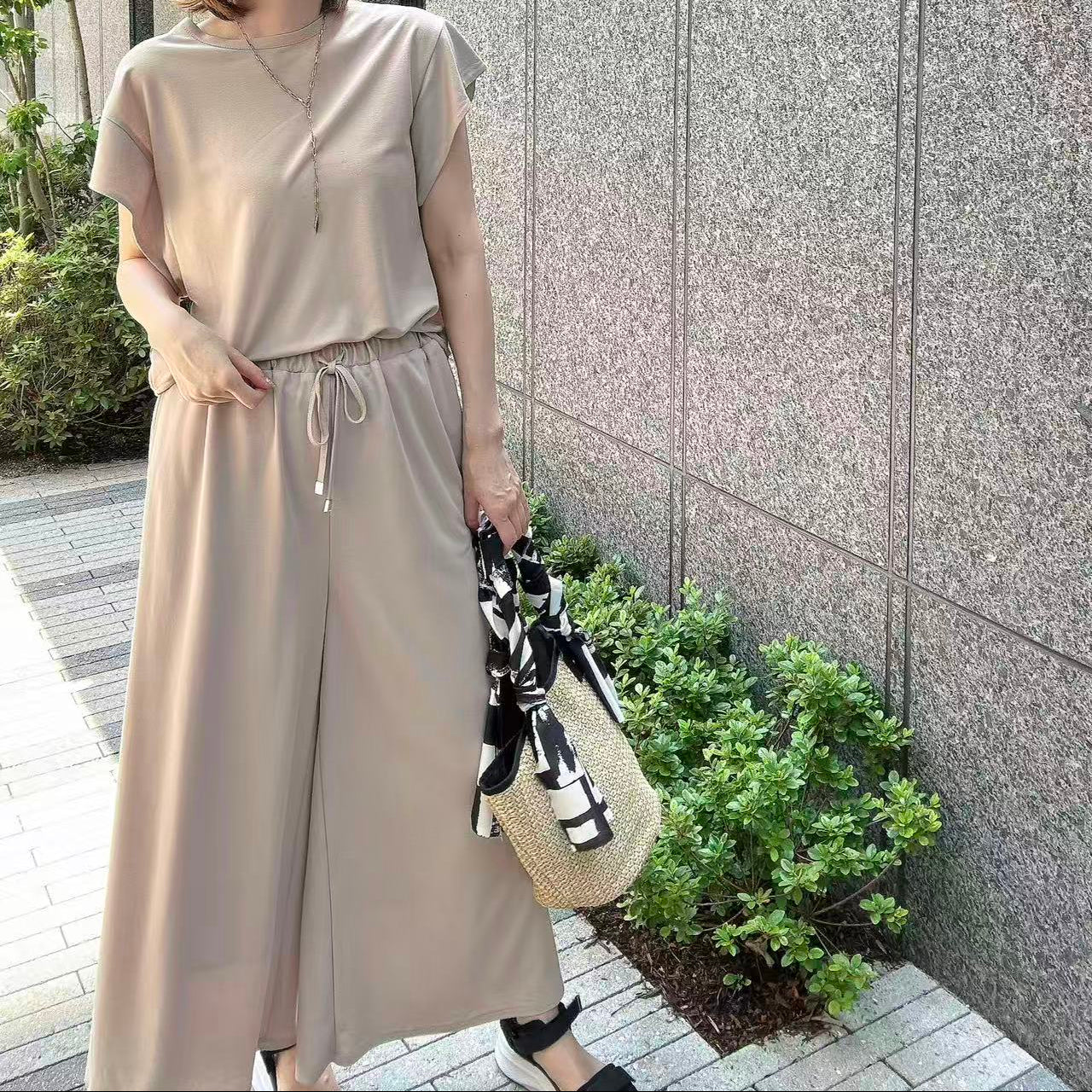 接触冷感ワイドパンツ