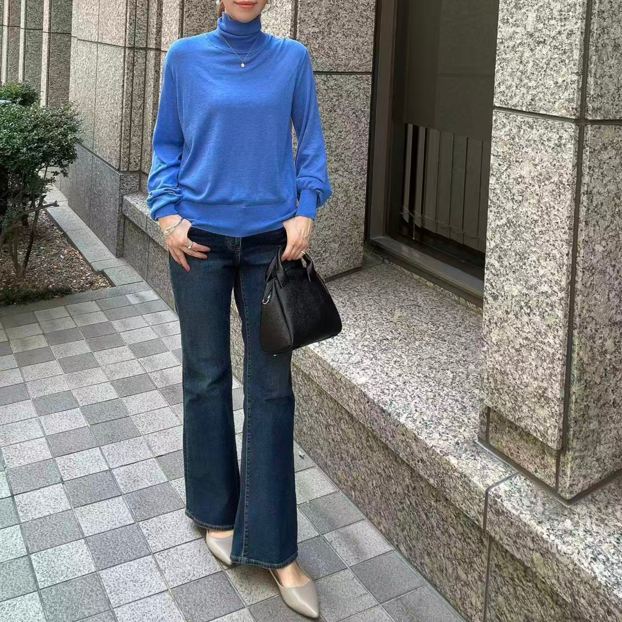 シルク混タートルハイゲージニット