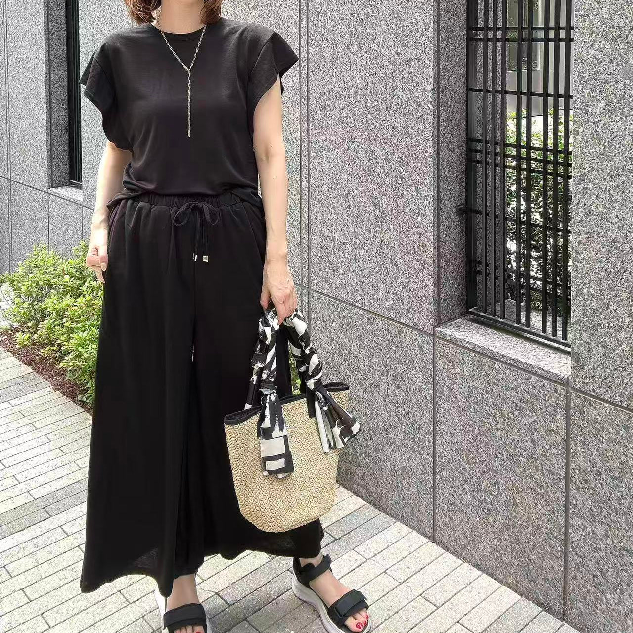 接触冷感ワイドパンツ