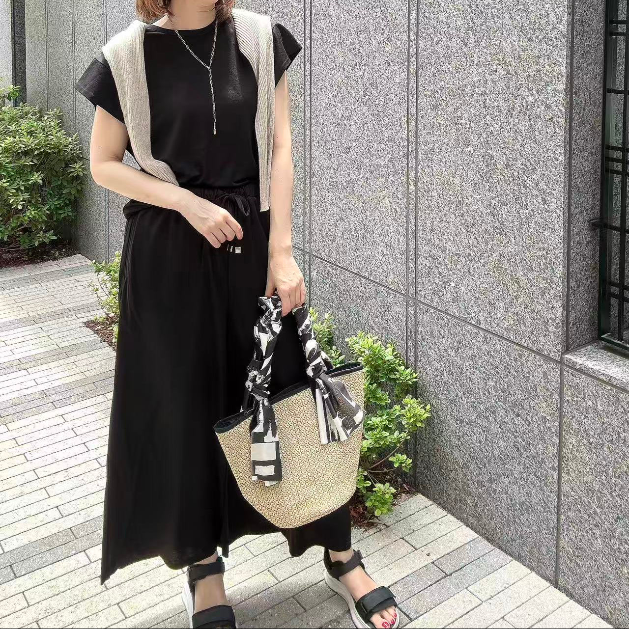 接触冷感ワイドパンツ